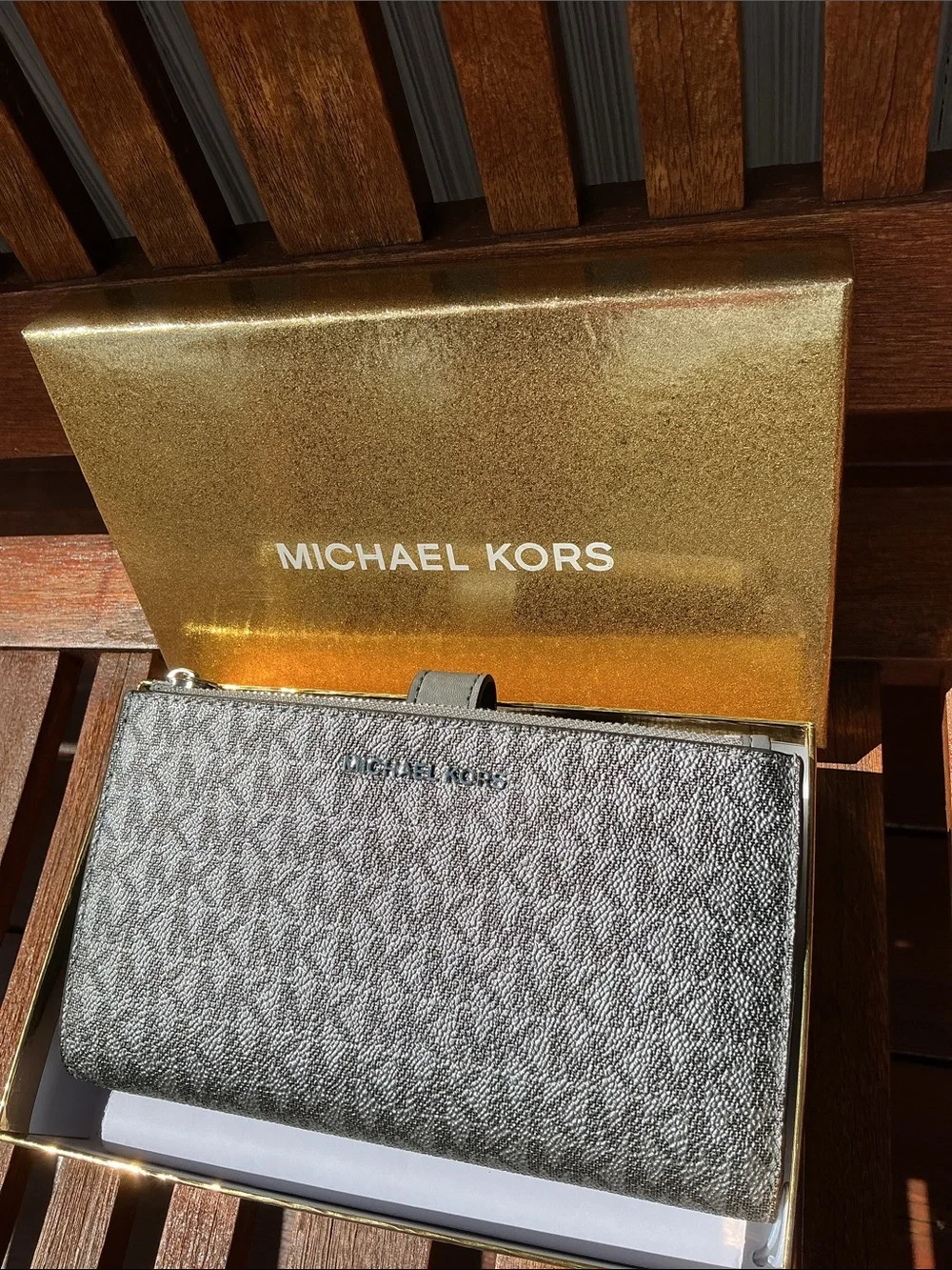 Michael Kors Wallet  Metallic Pewter Zip-Around Card  & phone Holder